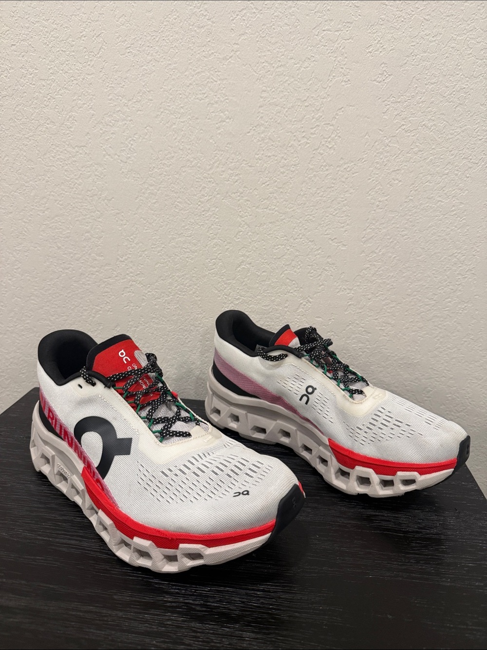 On Cloud Cloudmonster Running Women’s Size 9.5 White Red Black - Picture 3 of 11